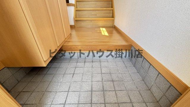掛川市杉谷南アパート 玄関