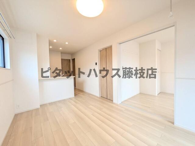藤枝市音羽町アパート リビング