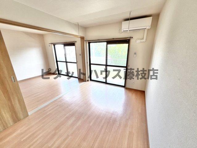 焼津市柳新屋マンション リビング