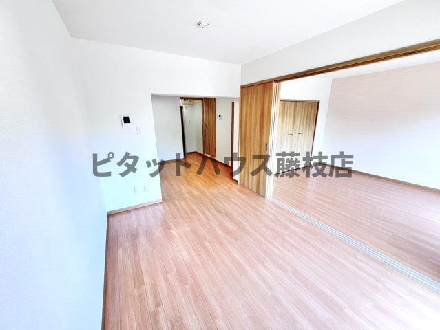 焼津市柳新屋マンション リビング
