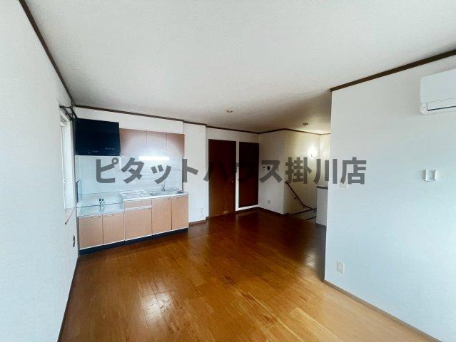 袋井市浅名アパート リビング