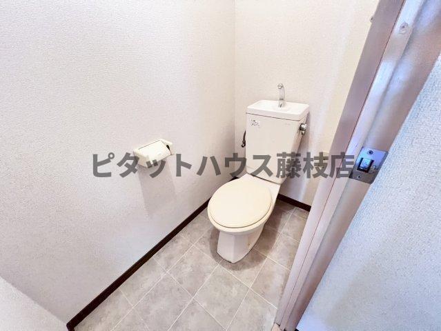 焼津市利右衛門アパート トイレ