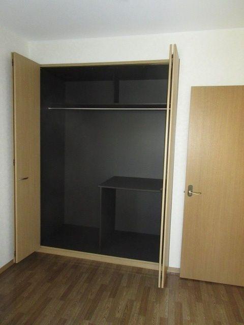 島田市河原アパート 収納