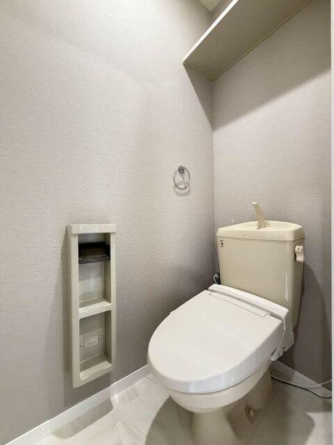 藤枝市岡部町子持坂アパート トイレ