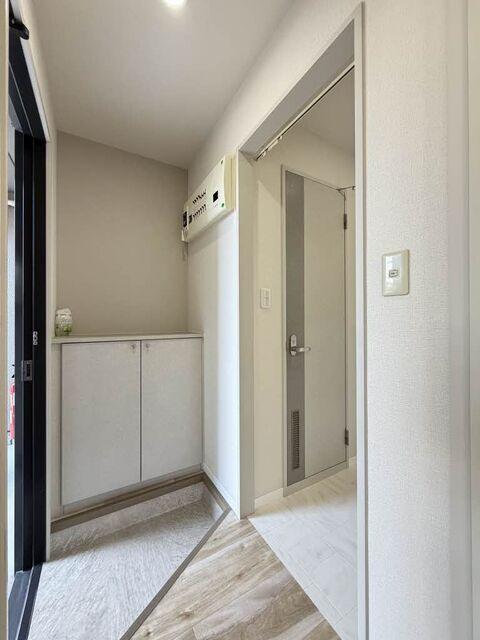 藤枝市岡部町子持坂アパート 玄関
