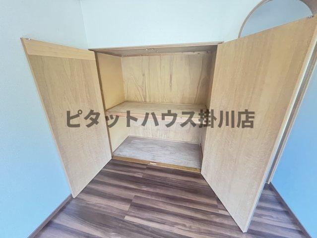 掛川市上西郷アパート 収納