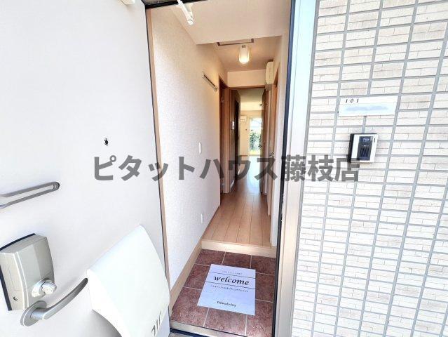 焼津市下小田アパート 玄関