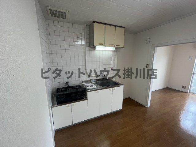 掛川市南マンション キッチン