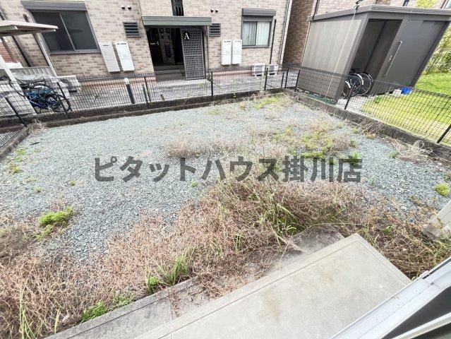 掛川市家代の里アパート 庭