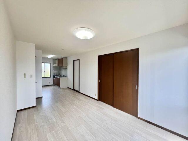 掛川市中アパート リビング