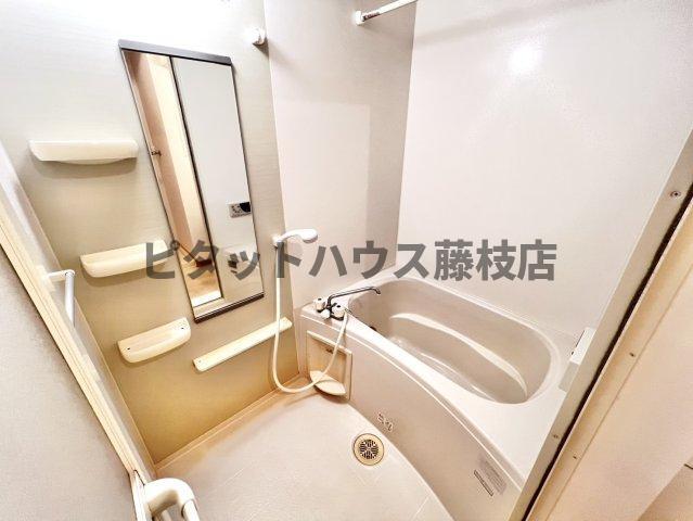 焼津市西小川アパート バス／シャワー