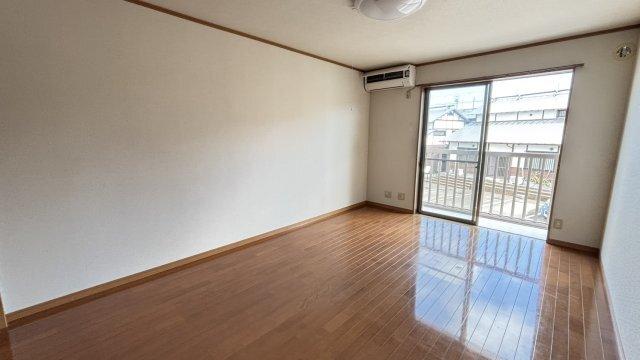 掛川市高御所アパート リビング