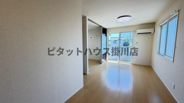 袋井市方丈アパート リビング