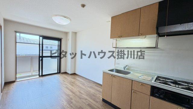掛川市下垂木マンション リビング