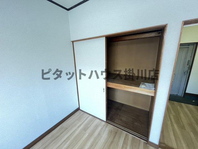 袋井市方丈アパート 収納
