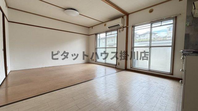 掛川市宮脇マンション リビング