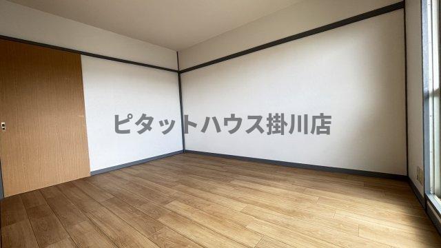 掛川市天王町アパート リビング