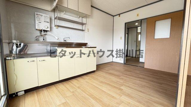 掛川市天王町アパート キッチン