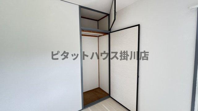 掛川市天王町アパート 収納