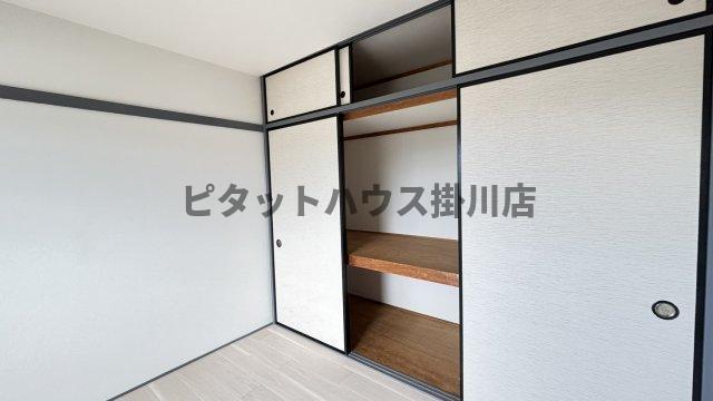 掛川市天王町アパート 収納