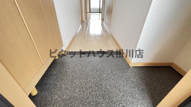 掛川市長谷マンション 玄関