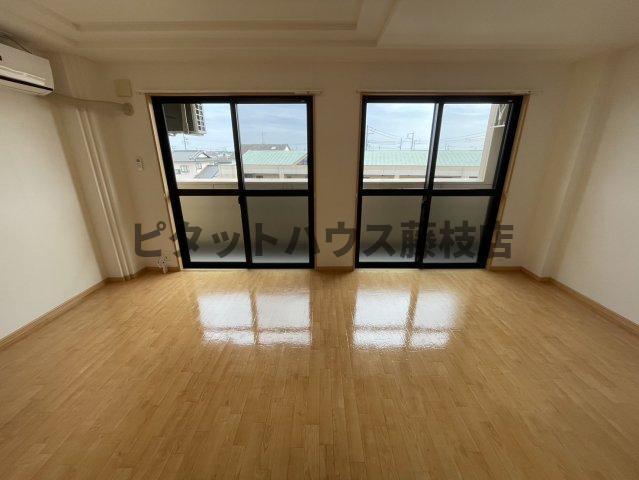 榛原郡吉田町片岡マンション リビング