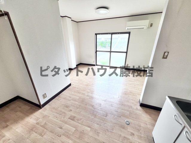 焼津市下小田アパート リビング