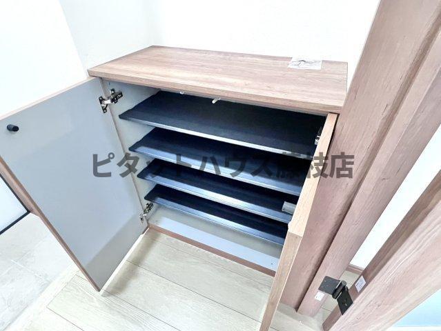 焼津市下小田上町アパート 収納