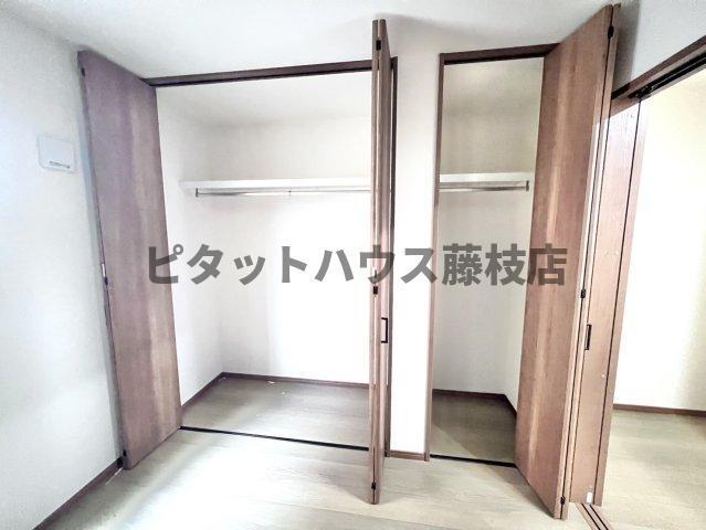 焼津市下小田上町アパート 収納