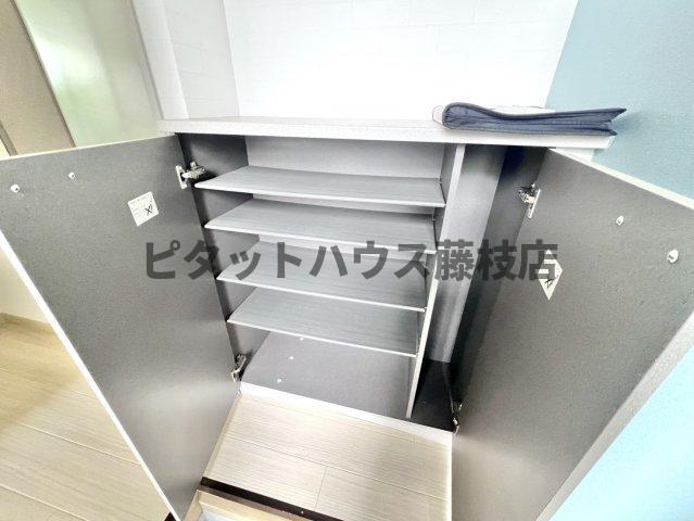 焼津市焼津アパート 収納