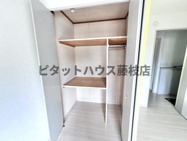 焼津市焼津アパート 収納