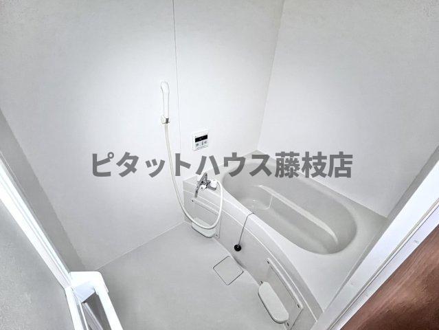 焼津市西小川アパート バス／シャワー