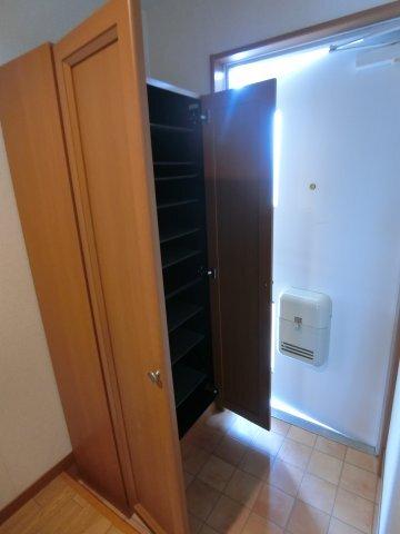 袋井市愛野南アパート 玄関