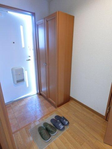袋井市愛野南アパート 玄関