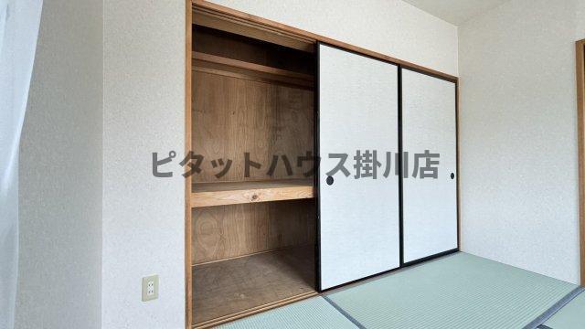 掛川市下俣南マンション 収納