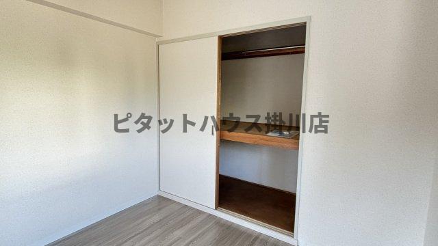 掛川市下俣南アパート 収納
