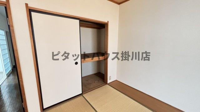 掛川市久保アパート 収納