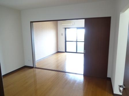 榛原郡吉田町住吉マンション リビング