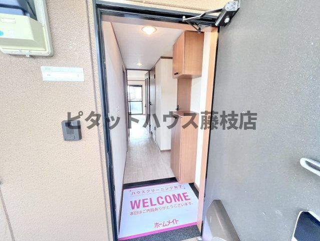 焼津市下小田中町アパート 玄関