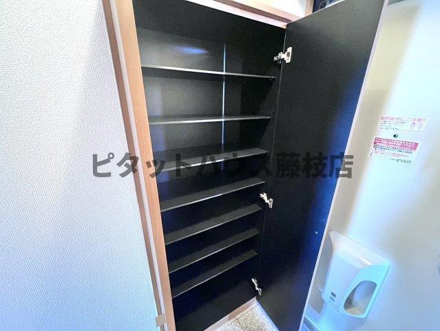 焼津市石津中町マンション 収納