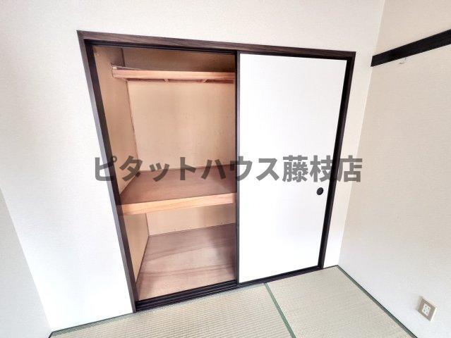 焼津市小川新町アパート 収納