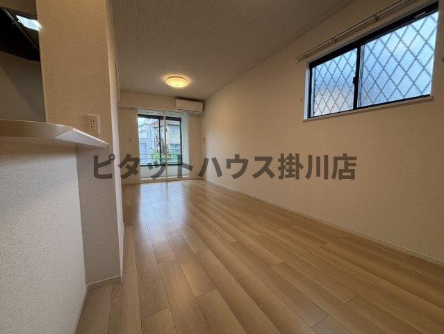 菊川市西方アパート リビング
