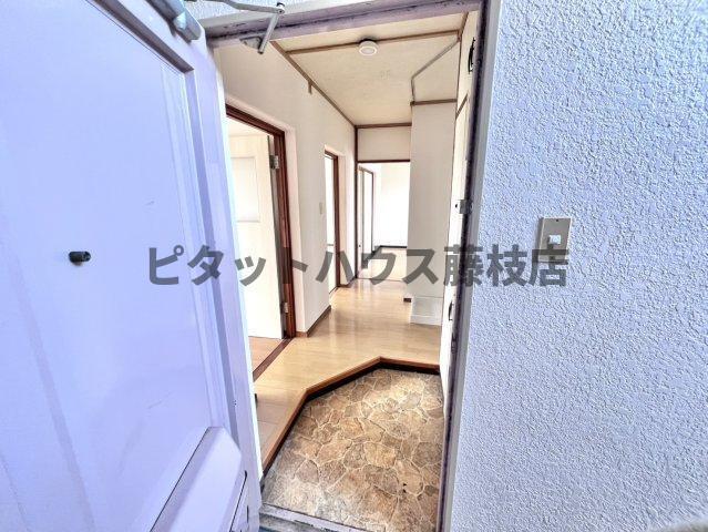 焼津市下小田マンション 玄関