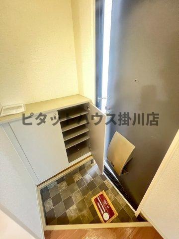 掛川市中アパート 玄関