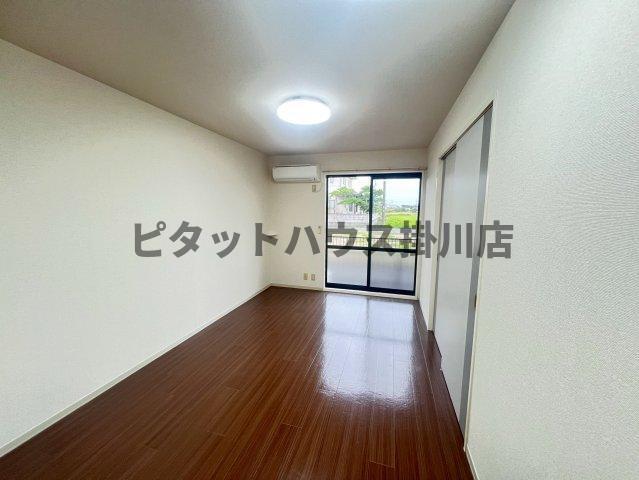 掛川市中アパート リビング