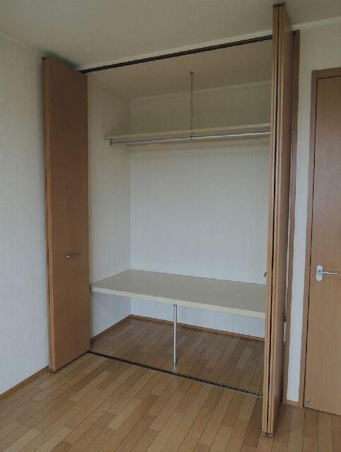 袋井市岡崎アパート 収納