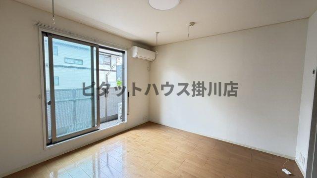 掛川市仁藤町アパート リビング