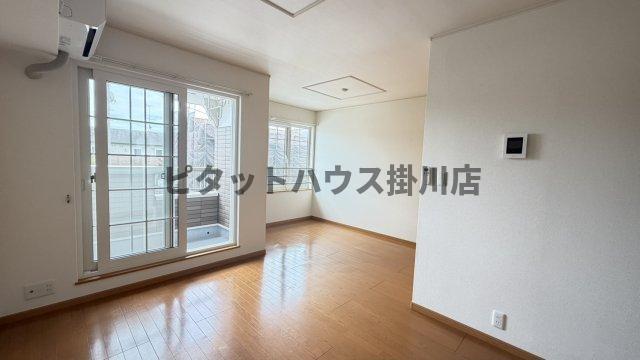 袋井市春岡アパート リビング