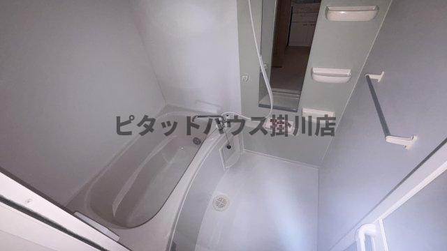 袋井市春岡アパート バス／シャワー