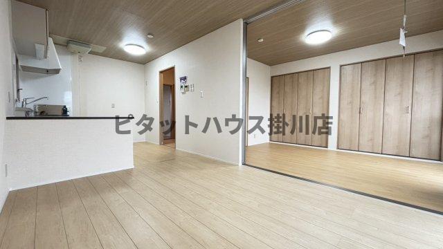 掛川市天王町アパート リビング
